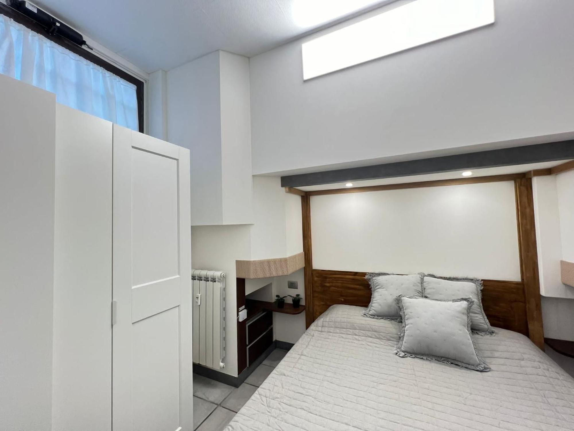 "R&P Apartment", Short Term Stay, Elegant Design, Bisceglie Metro Station, Easy For San Siro And Fiera Milano, Free Parking Exteriör bild
